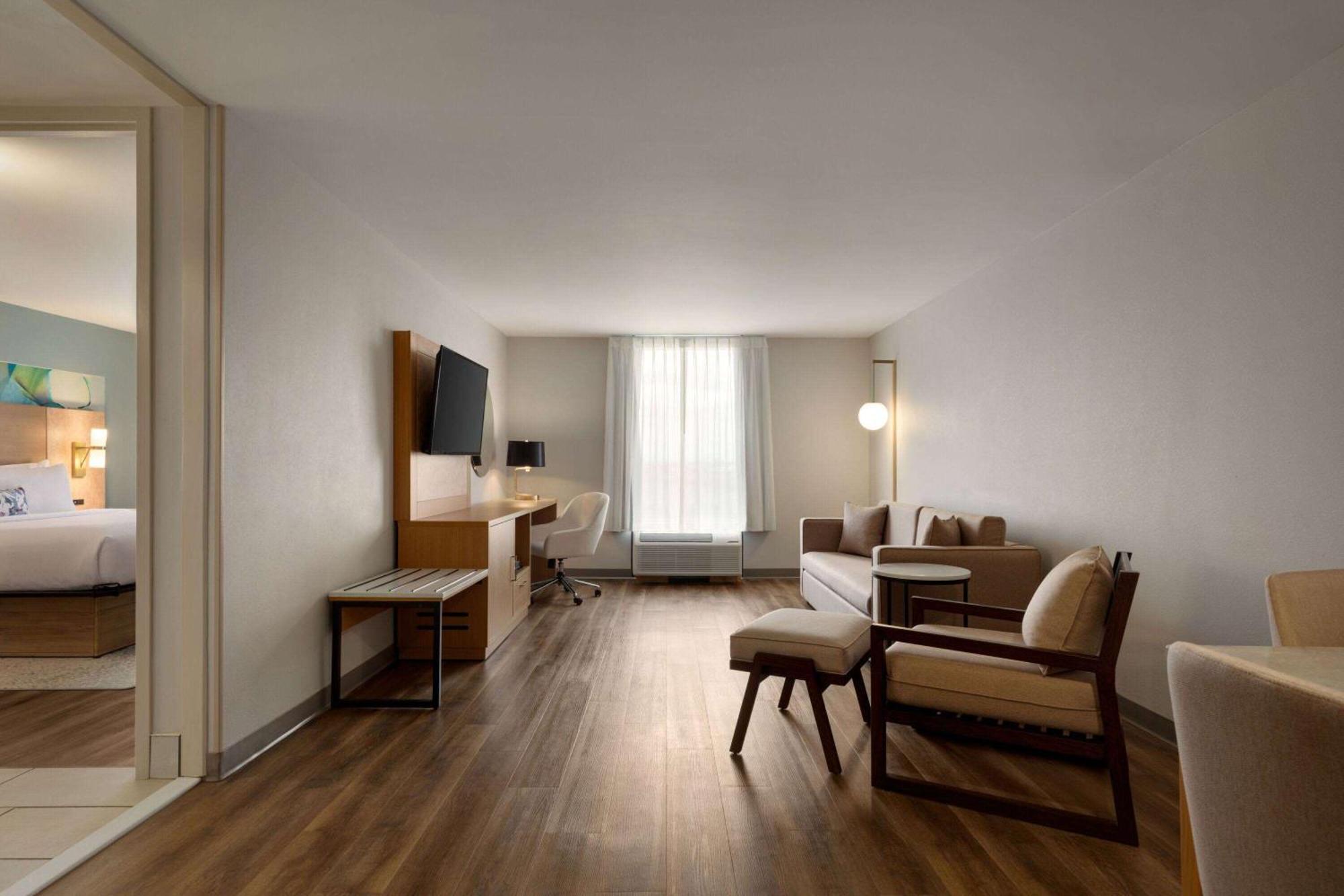 Wyndham Garden Atlanta Airport Hotel College Park Exterior foto